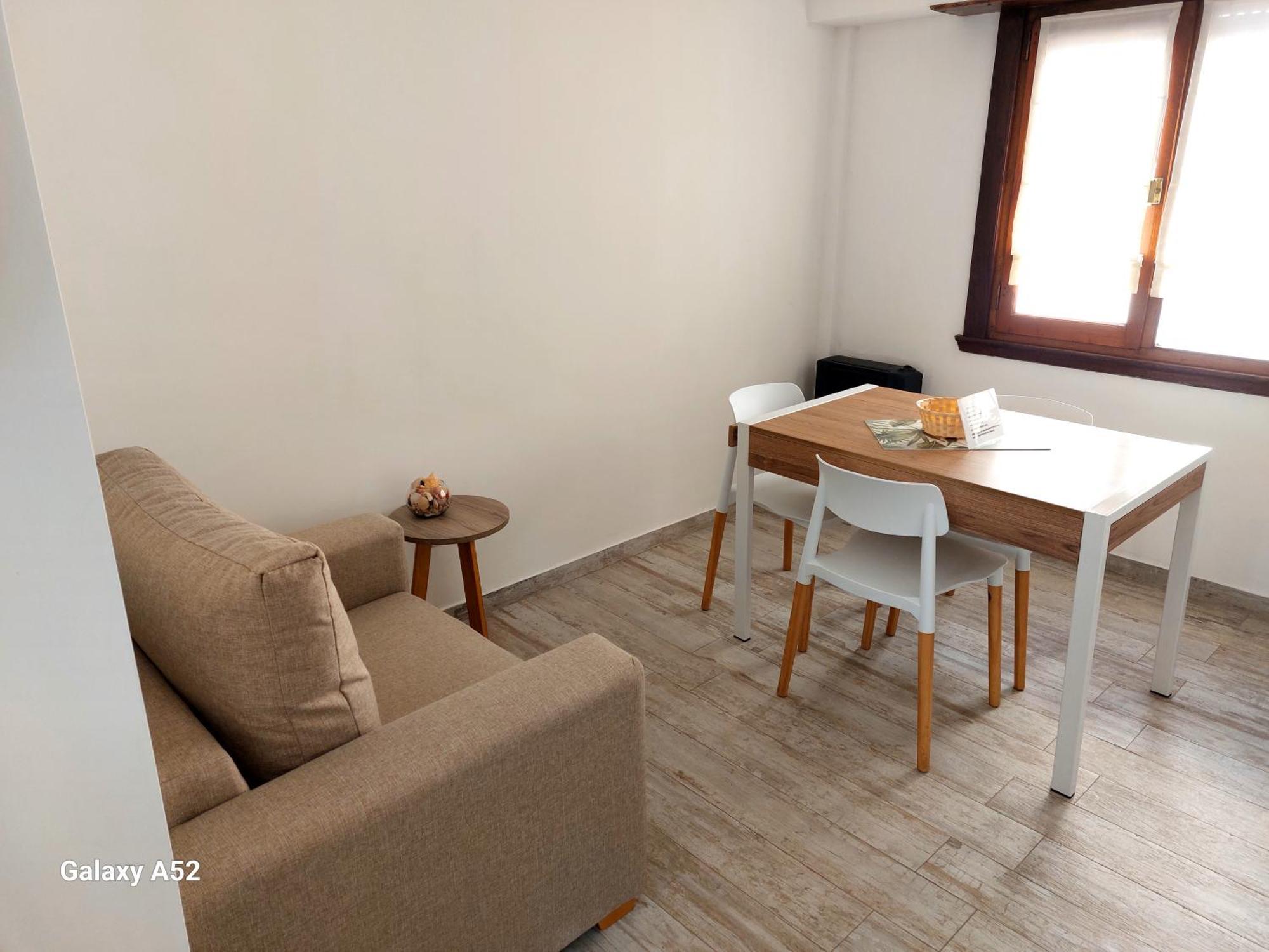 Apartment Monoambiente 2 Personas Reciclado A Nuevo A Mts Del Mar En Barrio La Perla